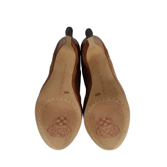 NWOT-1 SHOW! VINCE CAMUTO! OAK BROWN GENUINE LEATHER DUAL BUCKLE BOOTS! SZ 9.5M - Picture 9 of 10